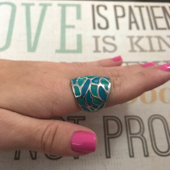 Handcrafted Blue & Turquoise White Gold Ring - Picture 2 of 3